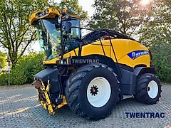 New Holland FR700