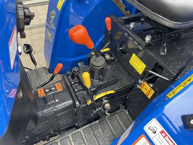 Solis minitractor NIEUW met frontlader / voorlader