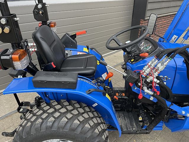 Solis minitractor NIEUW met frontlader / voorlader