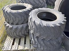 BKT 15.5/60-18 IND BKT 4 x