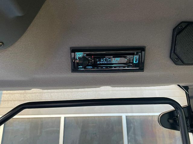 Solis 26 HST minitractor CABINE (optie zoustrooier, sneeuwschuif)