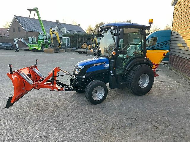 Solis 26 HST minitractor CABINE (optie zoustrooier, sneeuwschuif)