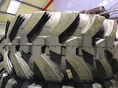 GRI 19.5L-24 Grip EX R400