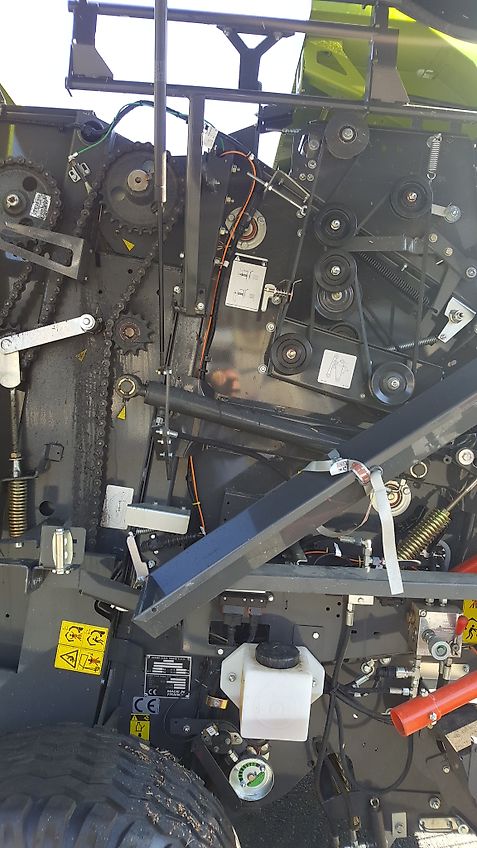 Claas ROLLANT 520 RC NEU