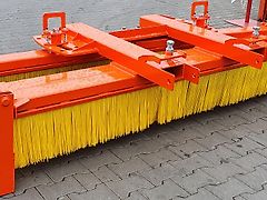 Kehrmaschine mit Bürstenleiste – 2,03 m / 2,43 m – für Front- oder Heckanbau