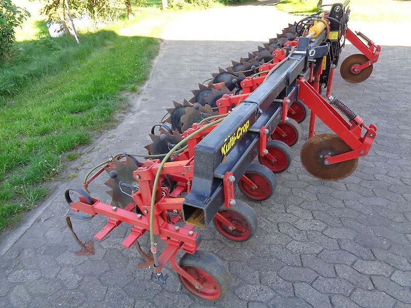 Rau 12 Reihige HackeHydr Klappun TYP Culti Crop 45cm