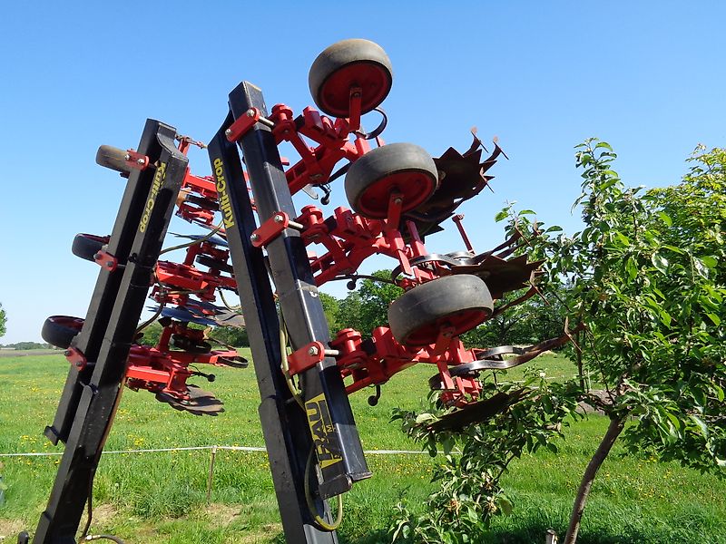 Rau 12 Reihige HackeHydr Klappun TYP Culti Crop 45cm