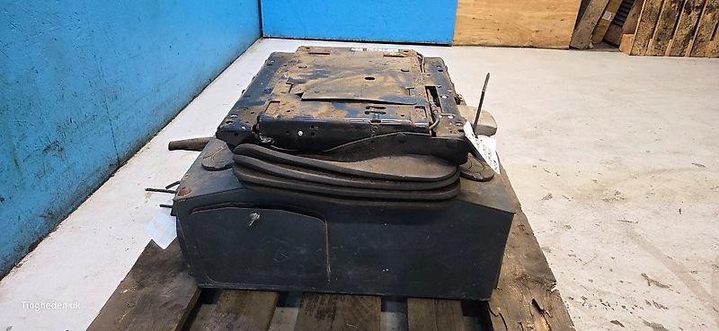 New Holland TX68 (Spare part/Reservedel/Ersatzteil)