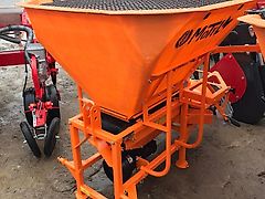 POM Augustów salt and sand spreader with communal attachment Motyl N
