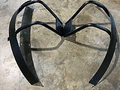 John Deere FRONT FENDERS SUPPORT FOR 28 INCH WHEELS (used) - John Deere 6010, 6020, 6000