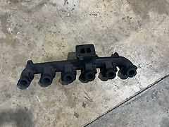 John Deere EXHAUST MANIFOLD (used) - John Deere 6010, 6020