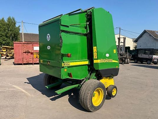 John Deere 592