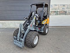 Giant G2700HD