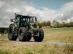 Valtra Q305
