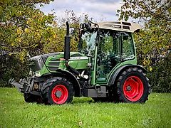 Fendt 211 V Vario Profi Smalspoor/Fruitteelt tractor