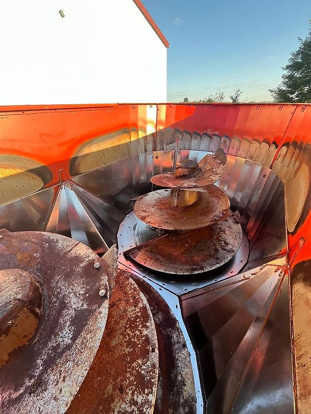 Kuhn 14.2 CS / Futtermischwagen / 2 Schnecken