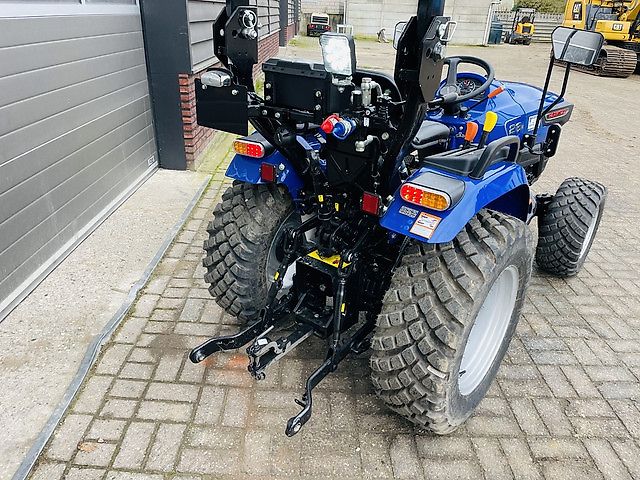 Farmtrac FT26 HST minitractor NIEUW galaxy banden