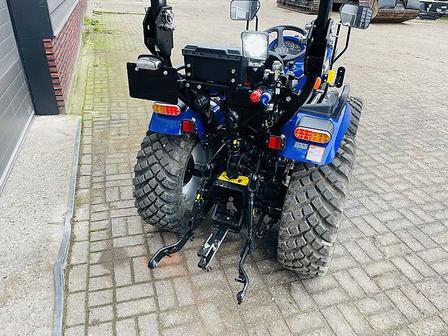 Farmtrac FT26 HST minitractor NIEUW galaxy banden