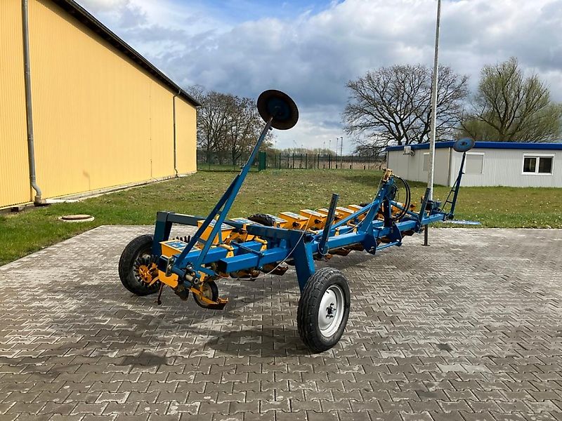 Kleine RÜBENDRILLMASCHINE KLEINE UNICORN