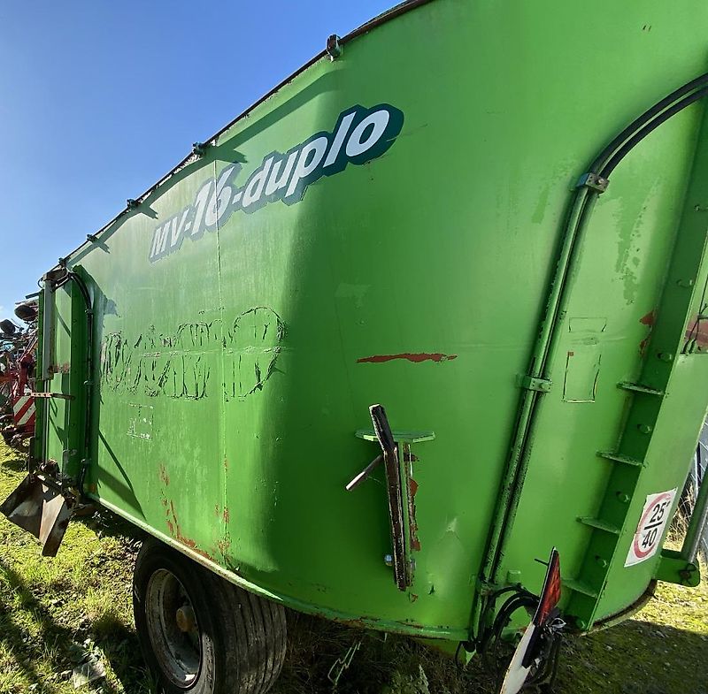 Tatoma Mischwagen EMV 16 N mit drei Austrägen