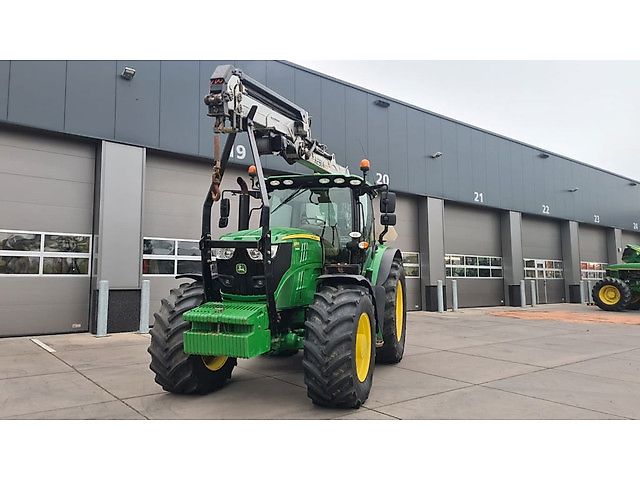 John Deere 6135R AQ