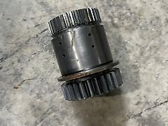 John Deere SUN GEAR (used) - John Deere 6M,6R,6000,7J,7R,7000