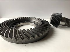 John Deere BEVEL GEAR DRIVE - CROWN WHEEL/PINION (used) - John Deere 8R, 8030, 8000, 8020, 8010