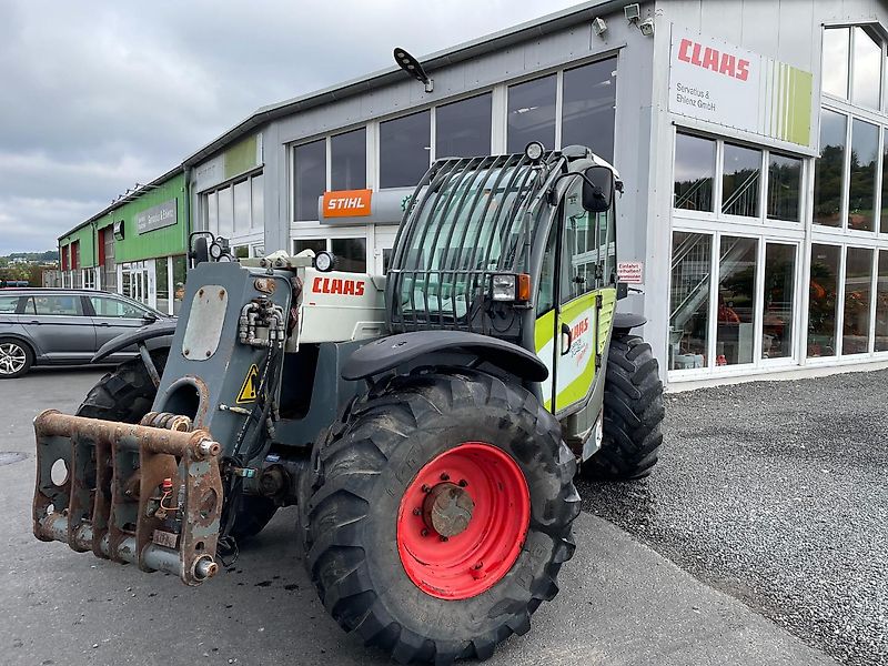 Claas Scorpion 7045 PLUS Varipower reparaturbedürftig