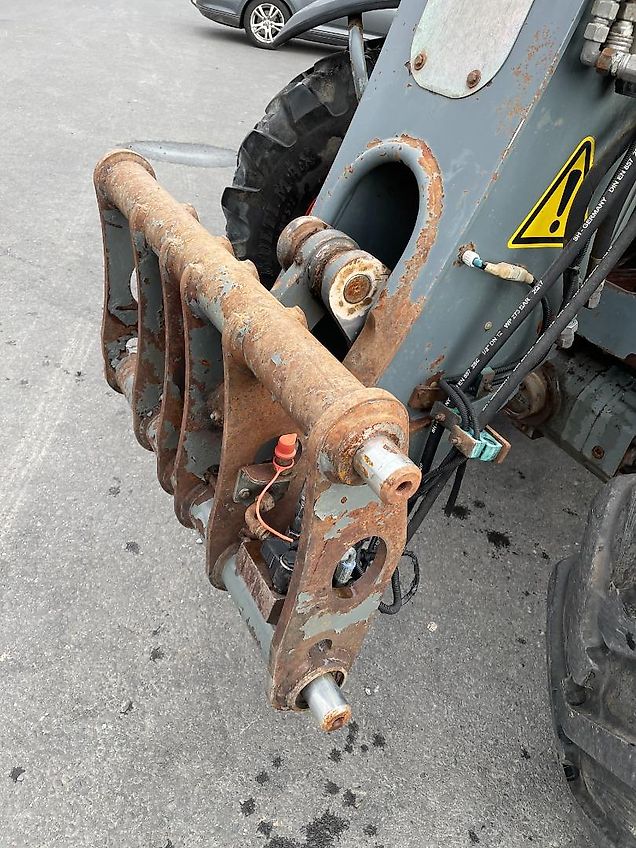 Claas Scorpion 7045 PLUS Varipower reparaturbedürftig