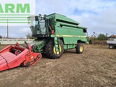 John Deere 2266