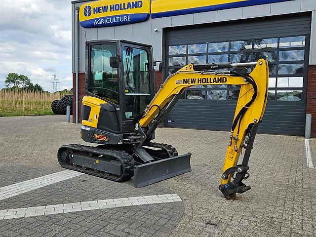 New Holland E25D minikraan