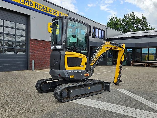 New Holland E25D minikraan