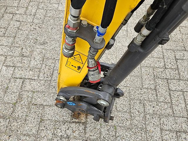 New Holland E25D minikraan