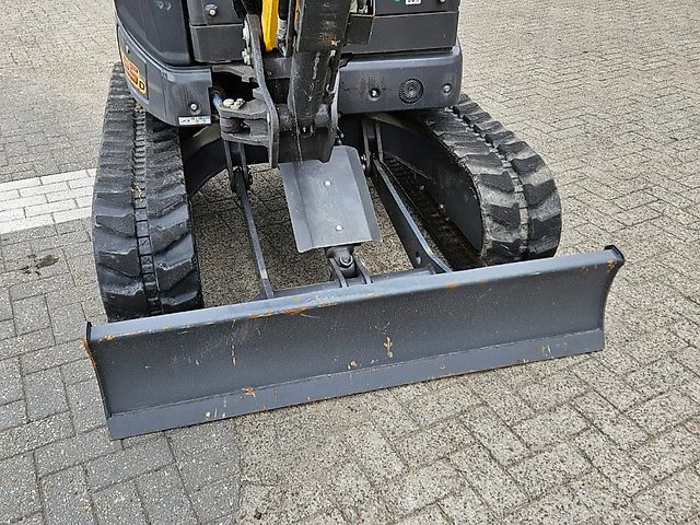 New Holland E25D minikraan