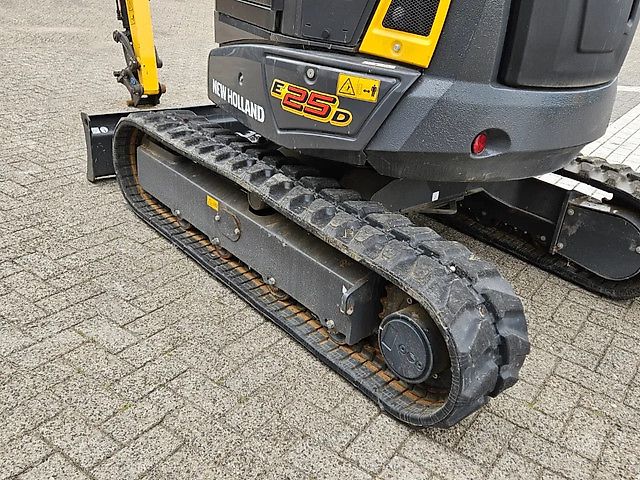 New Holland E25D minikraan