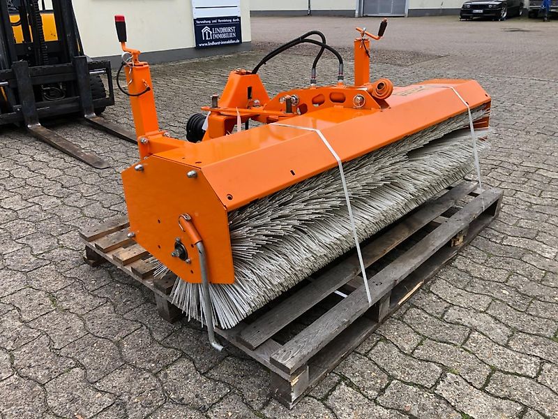 Iseki Iseki KM 170 Frontkehrmaschine * Winterdienst * UNBENUTZT