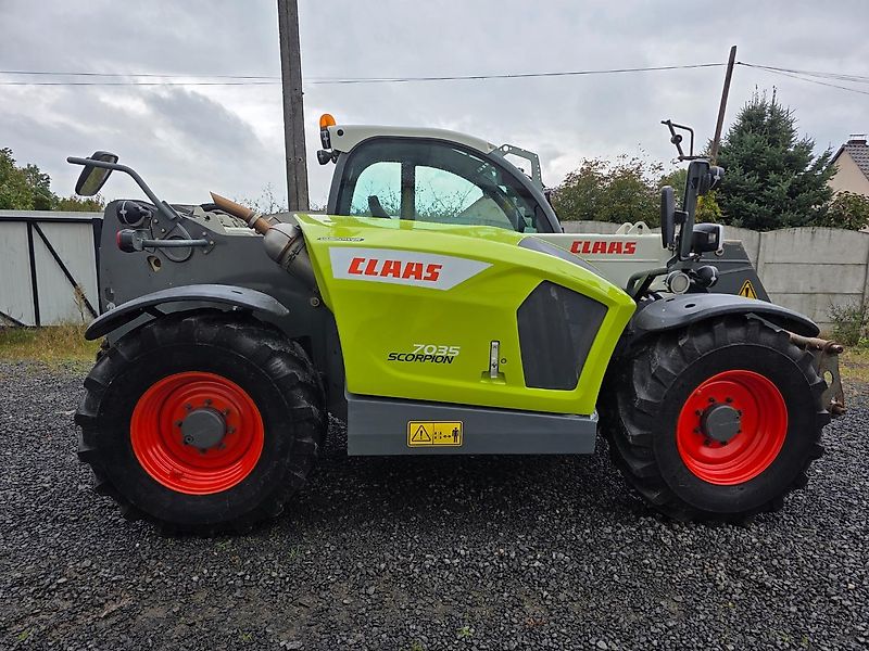 Claas Scorpion 7035 Varipower