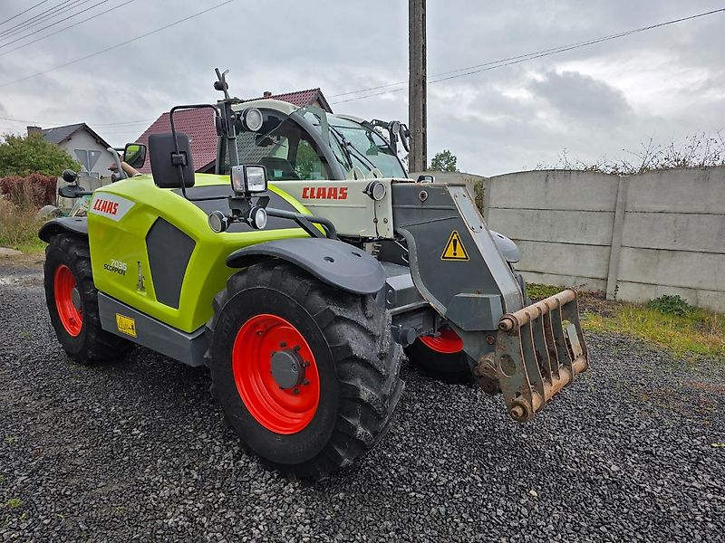 Claas Scorpion 7035 Varipower
