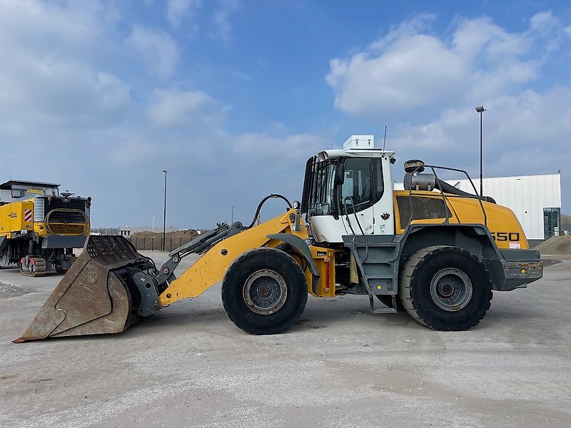 Liebherr 550 CDC + BSS