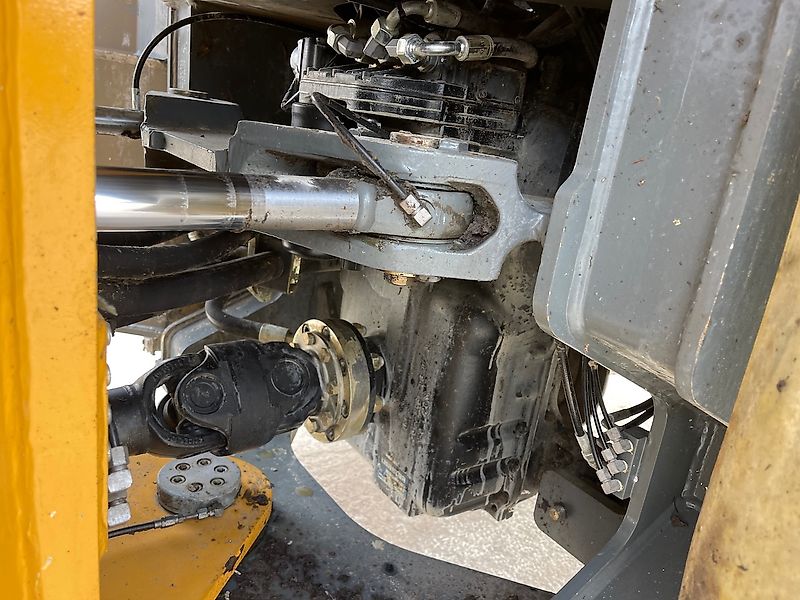 Liebherr 550 CDC + BSS