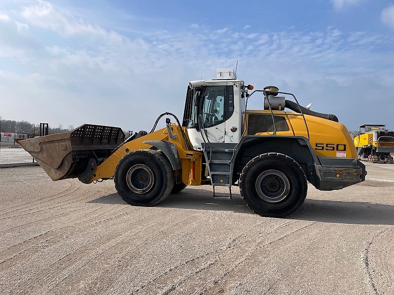 Liebherr 550 CDC + BSS