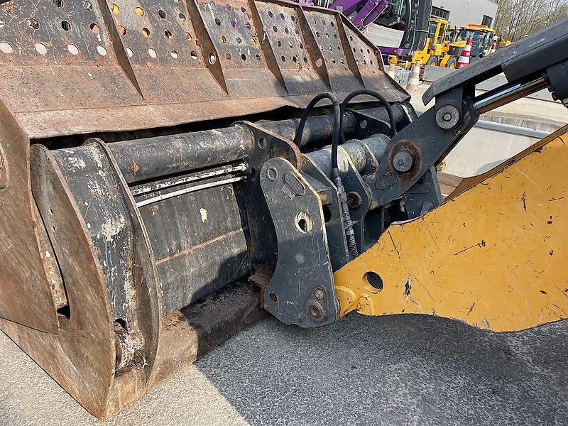 Liebherr 550 CDC + BSS