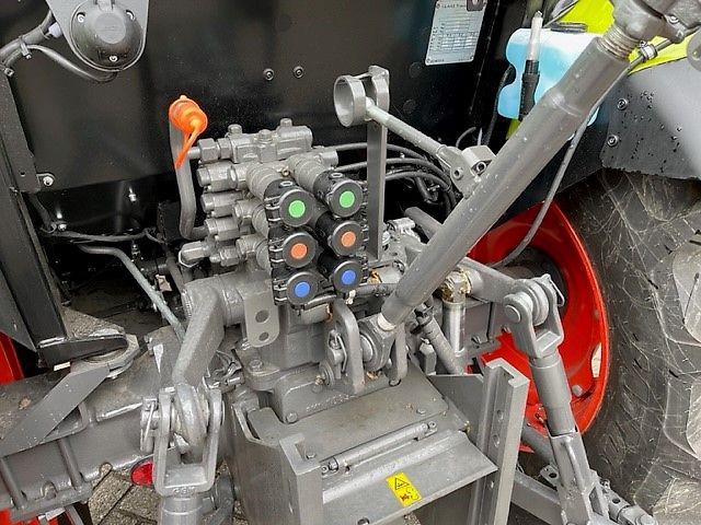 Claas Elios 210-4 kabine