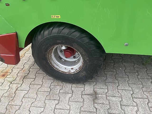 Strautmann BVW-801 Blokkenwagen