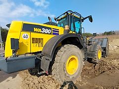 Komatsu WA 380