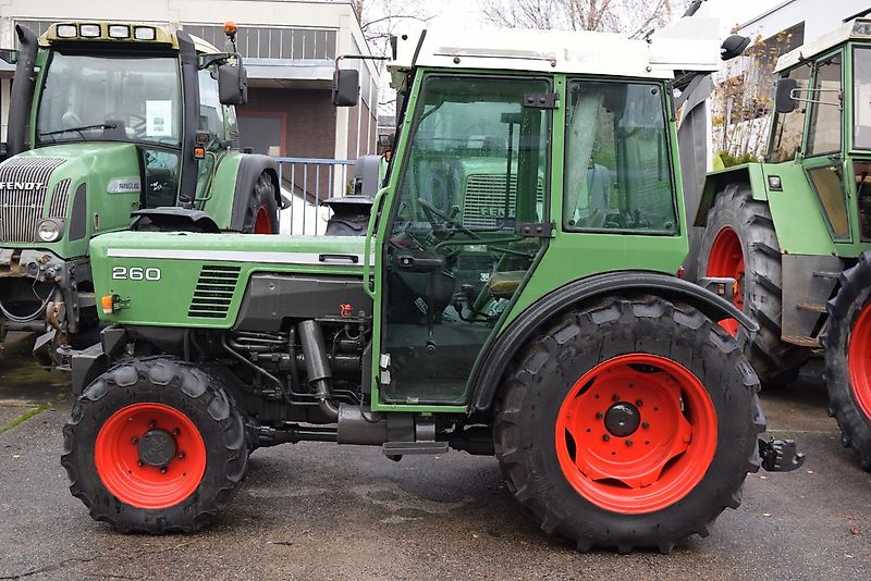 Fendt Farmer 260 V *Schmalspur*