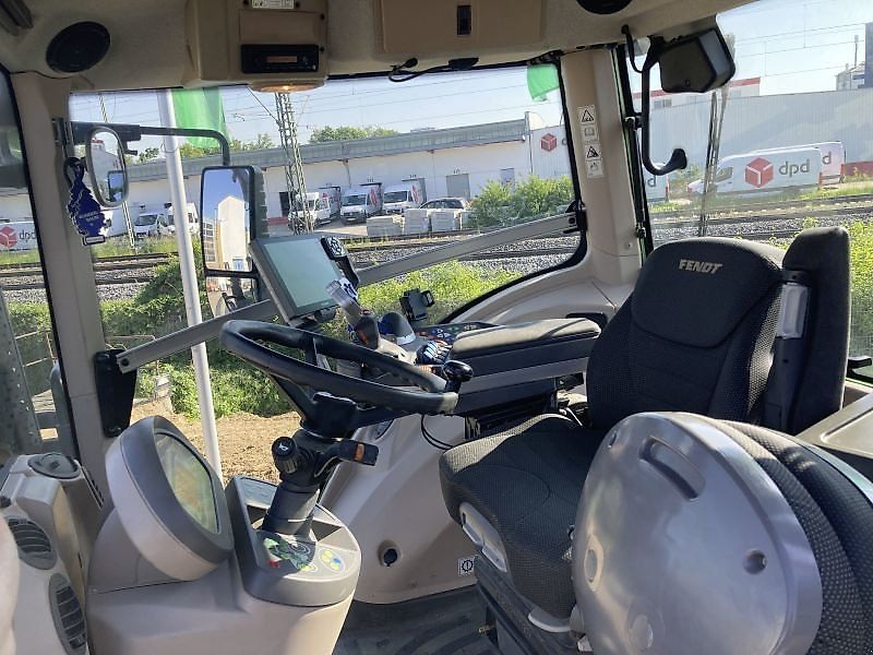Fendt 828 VARIO S4 PROFI PLUS