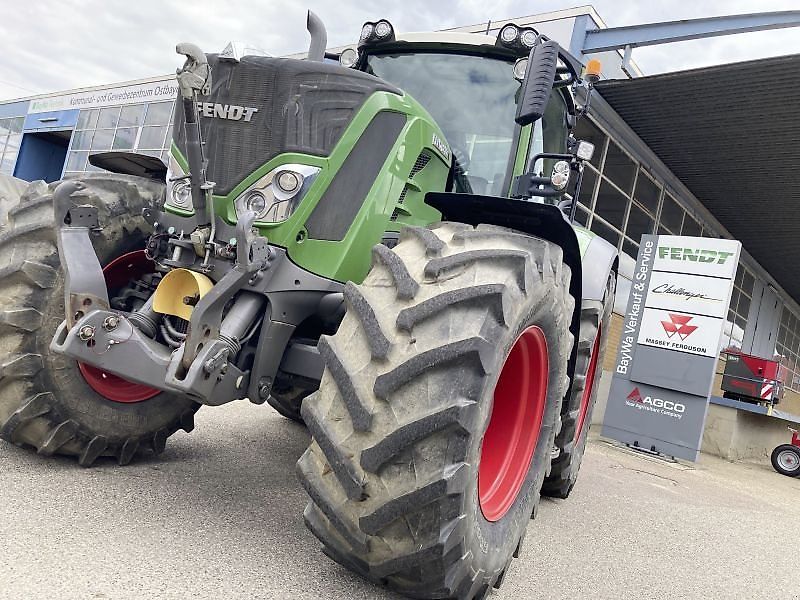 Fendt 828 VARIO S4 PROFI PLUS