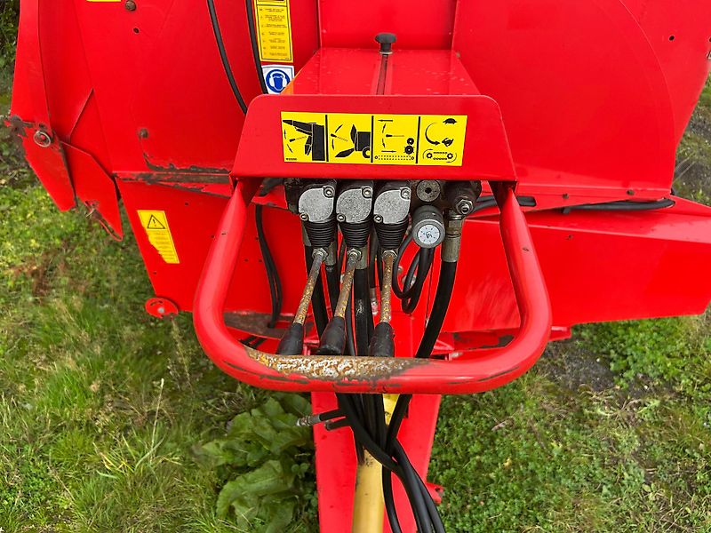 Taarup 842 Tornado