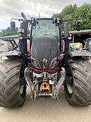 Valtra T214D
